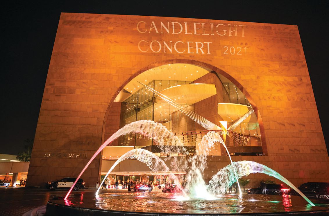 Guests headed to Segerstrom Hall for the 2021 Candlelight Concert. PHOTO BY: TODD ROSENBERG